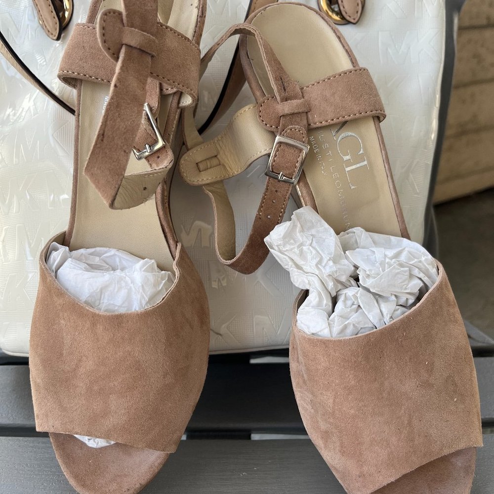 Attilio Giusti Leombruni Brown Suede Wedges Size 9